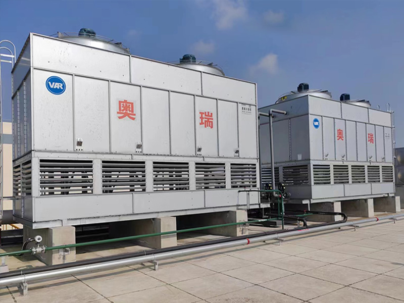 闭式逆流冷却塔